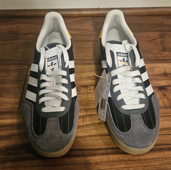 NWT Adidas Gazelle Sneakers, sz 9.5 - Picture 10 of 10